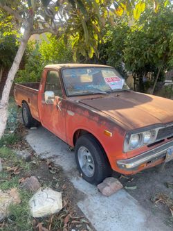 Toyota hylux 73'