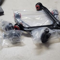 2002----2005 Dodge Ram 1500 Upper Control Arm / Lower Ball Joint 4 pcs