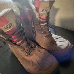 UGG Bots For Woman Size 9