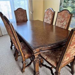 Dining Room Set: Table, 8 Chairs