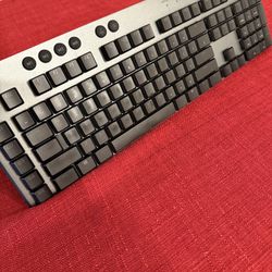 Logitech G915 Clicky Keyboard