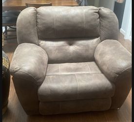 Recliner Chair