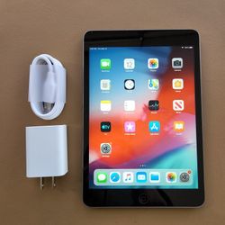 Apple iPad Mini 2 - Wifi - Like New 