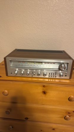 Vintage Pioneer receiver model SX-750