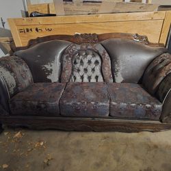 Free!  Beautiful Couch And Love Seat, Flaky Vinyl