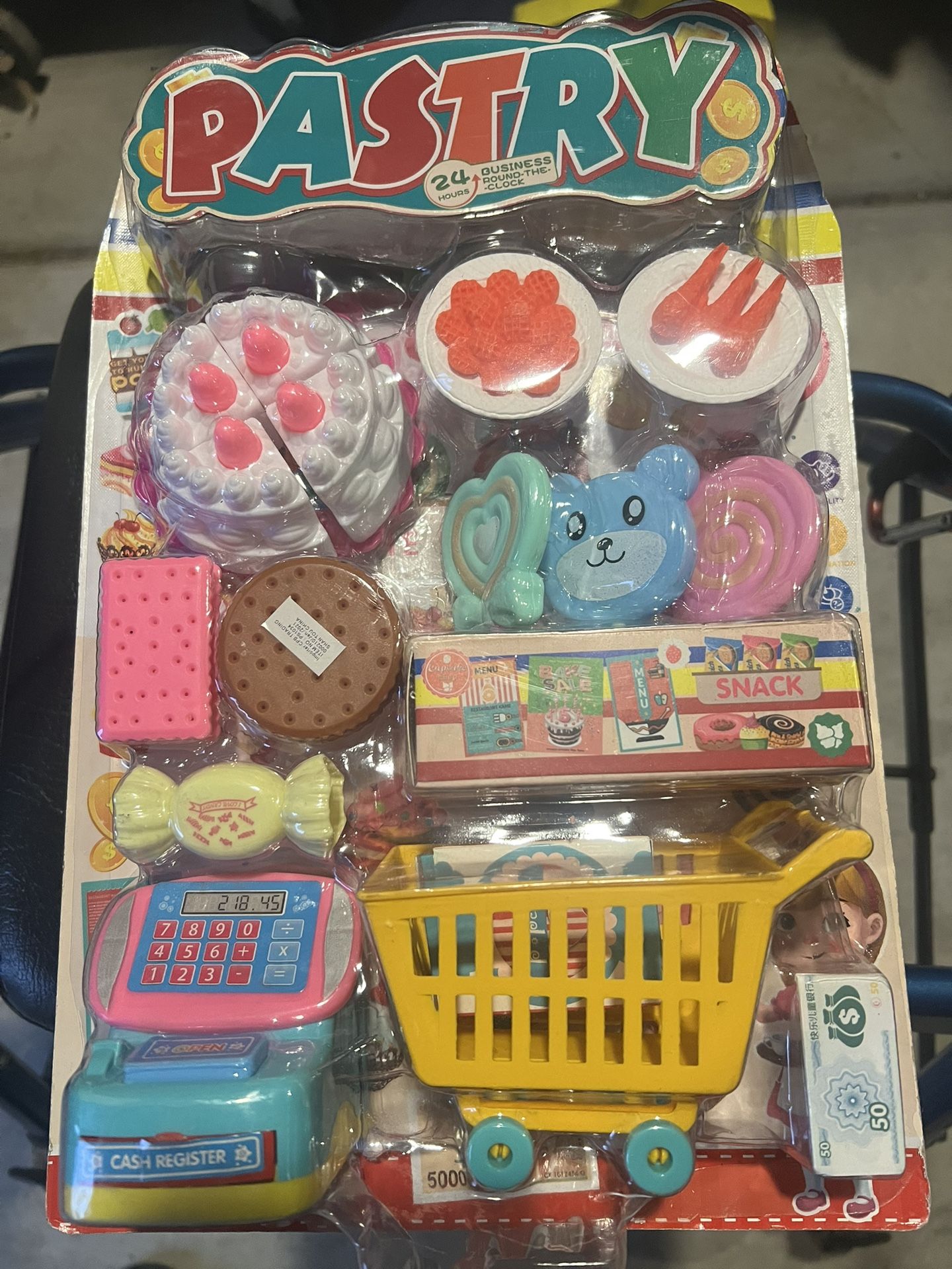 8 Dollars New Playset Toy