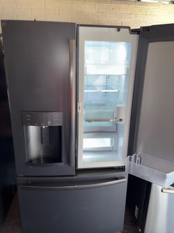 Fridges for sale are Plugged in free Deliver