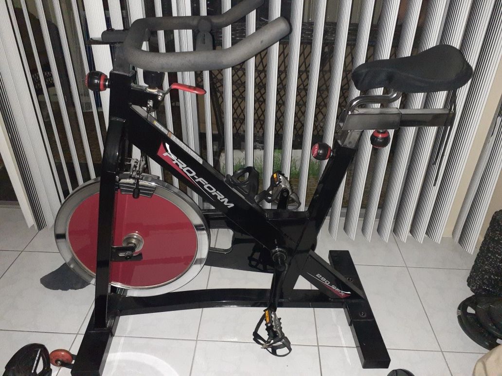 ProForm 290 SPX Exercise Bike for Sale in HALNDLE BCH, FL OfferUp