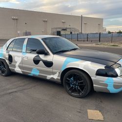 2004 Ford Crown Victoria