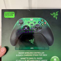 Razer Xbox Wireless Controller + Quick Charging Stand (Special Edition)