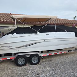 2003 Chaparral 263 Sunesta Deckboat