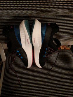 Sneaker Good Condition Woman Size 8