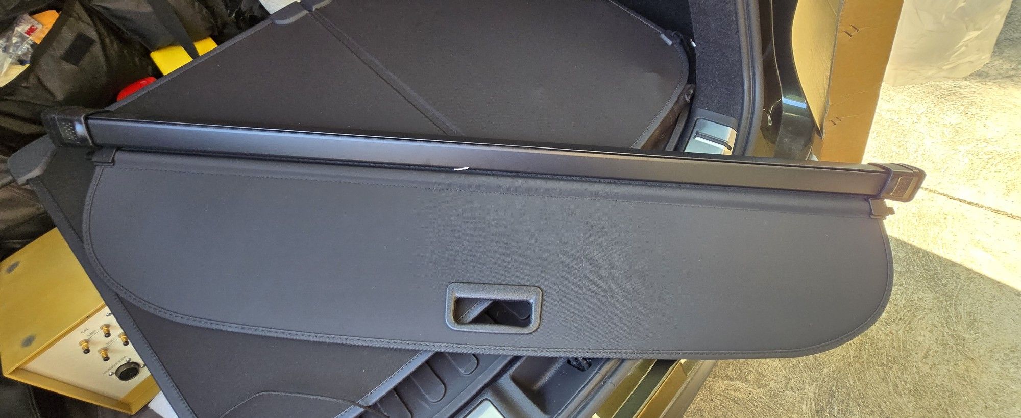 Lexus rx trunk Rectractive cargo cover