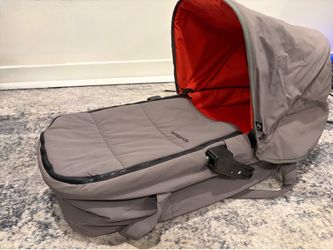 Bumbleride Indie Carrycot Bassinet For Infants - 19 lbs