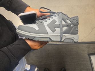 Size 40 mens off white