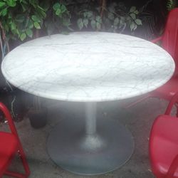 Marble Indoor/Outdoor Circle Table
