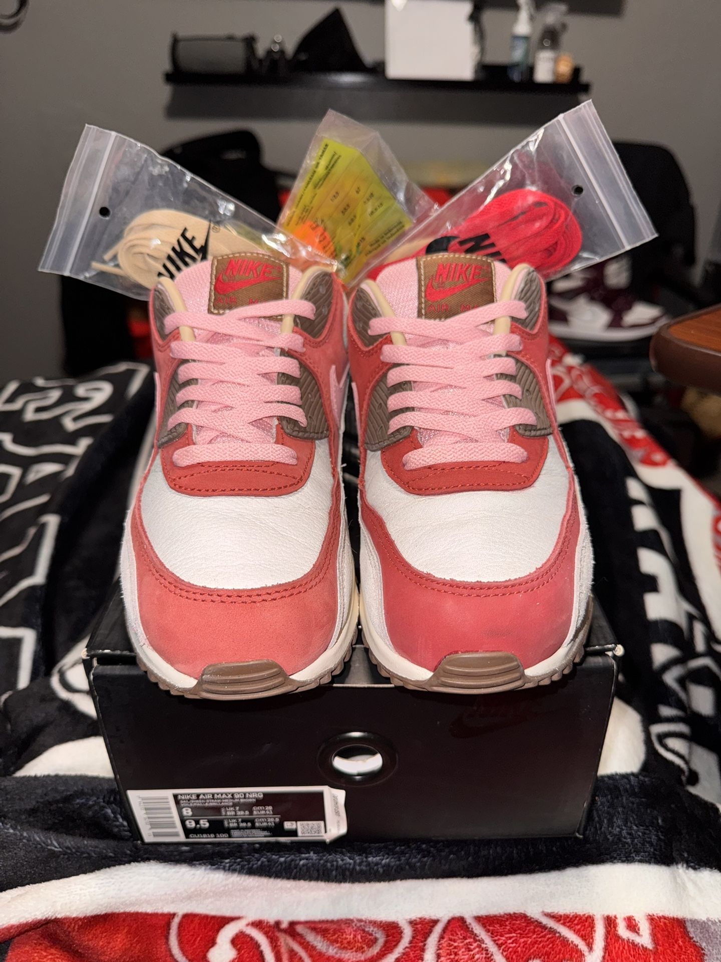 Nike Air Max 90 NRG Bacon (2021) Nike Air Max 90 NRG Bacon 2021 – SoleMate Sneakers main image 4