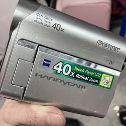 Sony Handycam DCR-HS82 camcorder