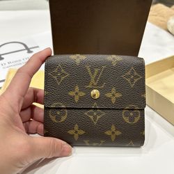 Louis Vuitton Compact wallet