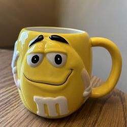 M&M's Yellow 3D Sculpted Ceramic Mug Extra Large 32 oz by Galerie