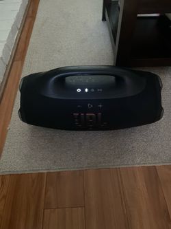 JBL Boombox 4