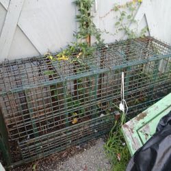 Metal Organizer Stand Up  Cage 