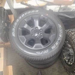 NEW Bridgestone Dueler H/L 275/55R20 113T M+S