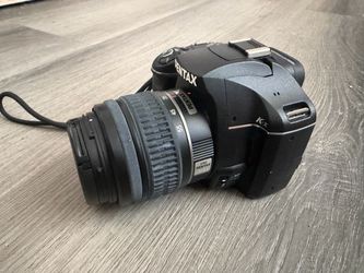 Pentax K-X DSLR