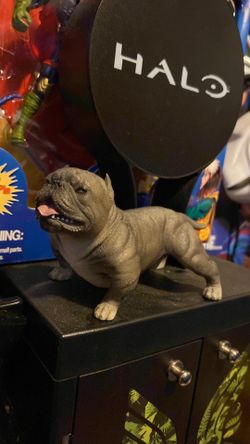 Mr z American bully statue
