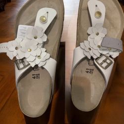 Birkenstock Gizeh Flowers White Size 9.5 
