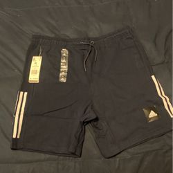 Men’s Adidas three stripes shorts XL