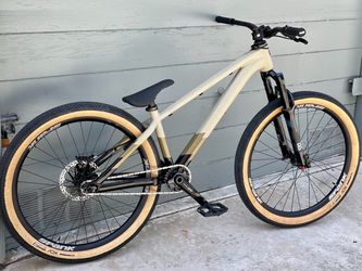 Polygon Trid Dirt Jumper (DJ bike)