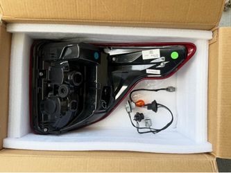 Ford Explorer 2020-2024 Tail Lamps OEM Pair