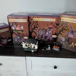 Halloween Village 