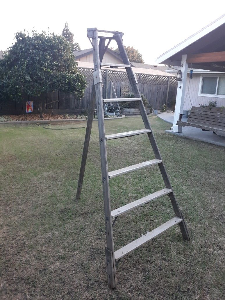 Picking Ladder