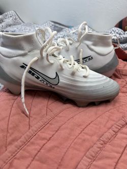 Football cleats, Airmax