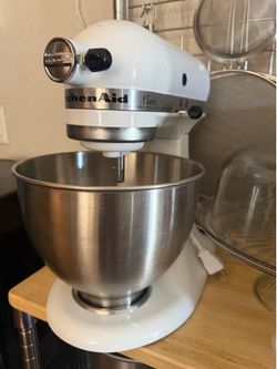 Kitchen aid stand mixer
