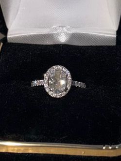 Oval Halo Diamond Engagement Ring
