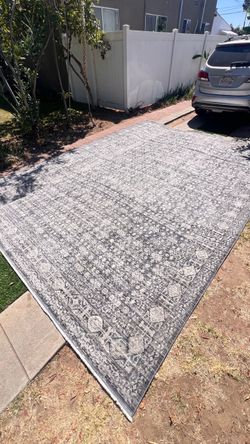 Area rug