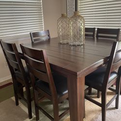 6 Piece Dining Room Table
