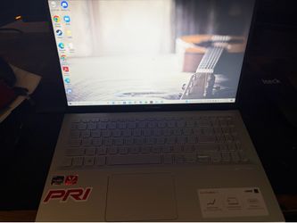 ASUS VivoBook 15