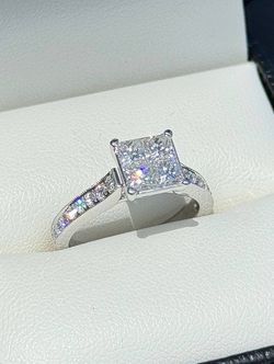 14k white gold princess cut 2 CTW diamond engagement ring size 6