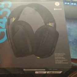 Logitech G435 Wireless Gaming Headphones