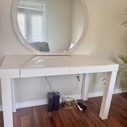 White Desk