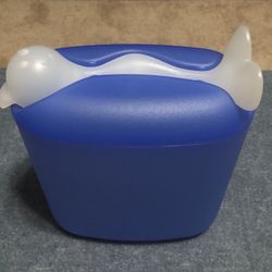 Small Animal Food Storage Container & Wet Food Server