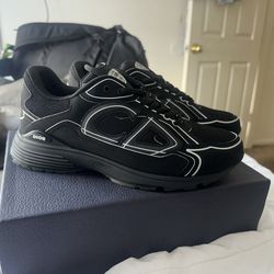 Dior b22 size 43/10