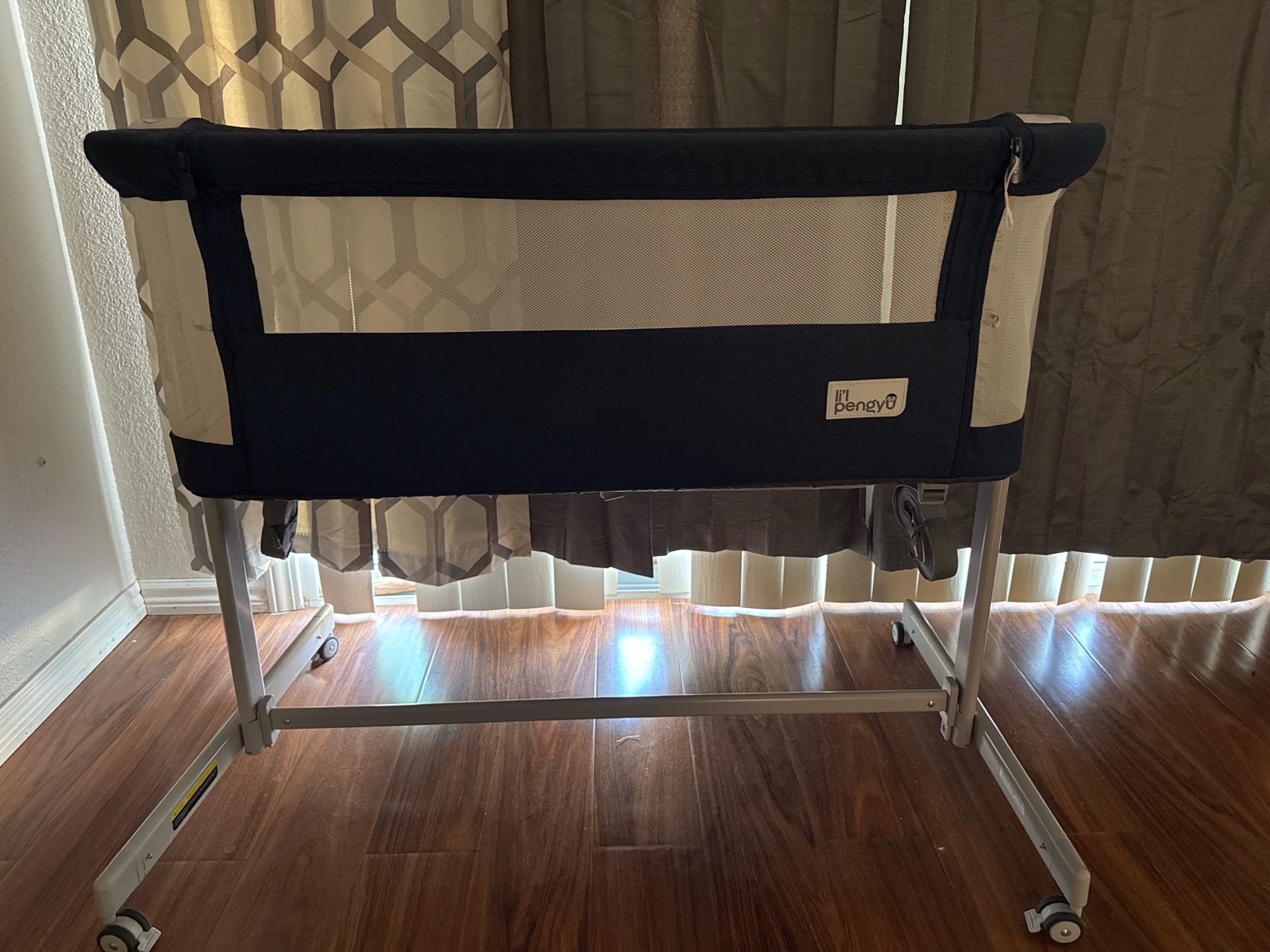 Penguin Bassinet