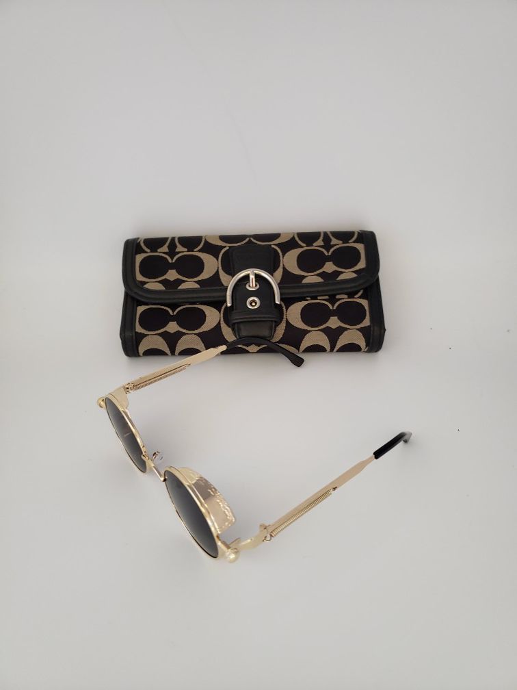COACH Wallet Black Sig with buckle and Retro Sunglasses