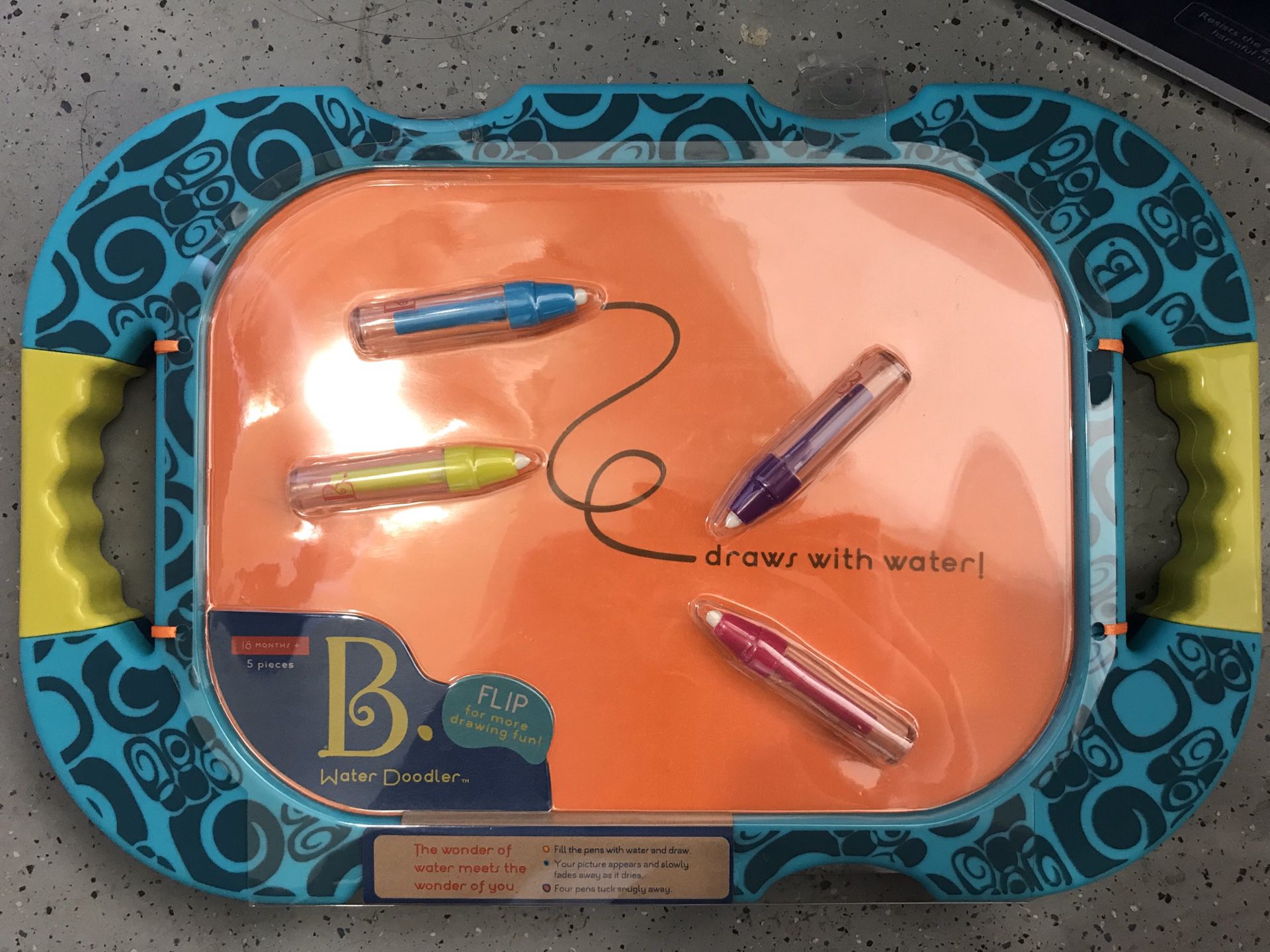 Brand New ! B Toys Water Drawing Board H2 Whoa ! Mess Free Art Activity for Kids !