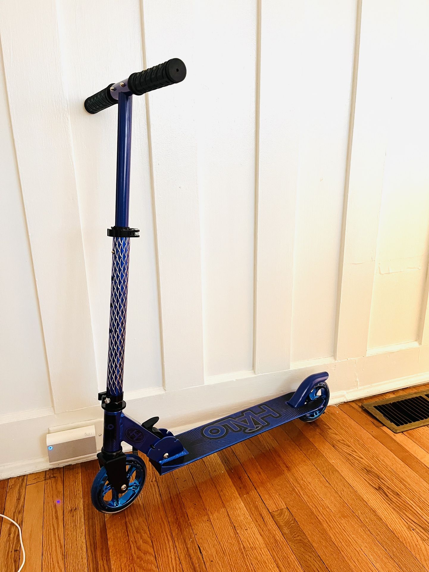 Kids Scooter (NEW) ages- 3-6 years old